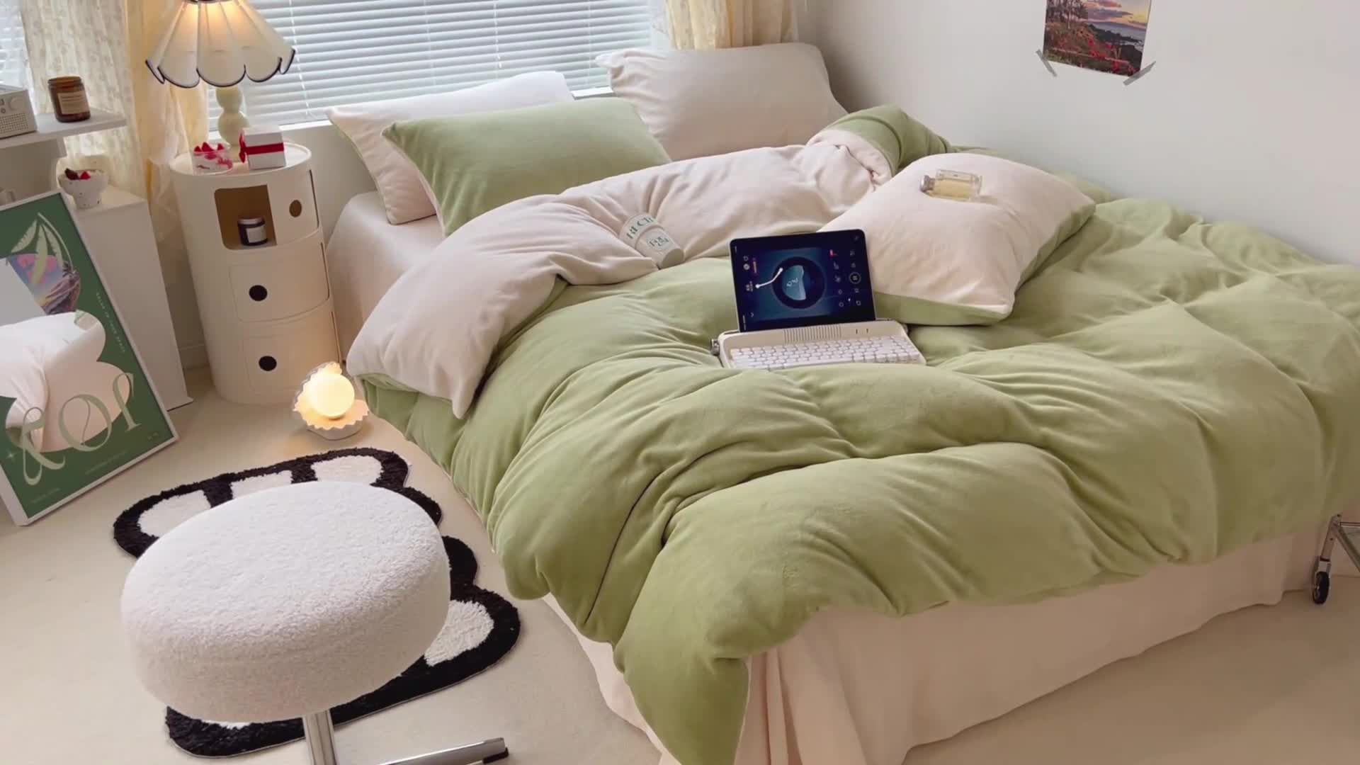 91家纺网 家纺一手货源 找家纺 昔可 2022新款奶油双拼系列牛奶绒四件套 香柠果绿