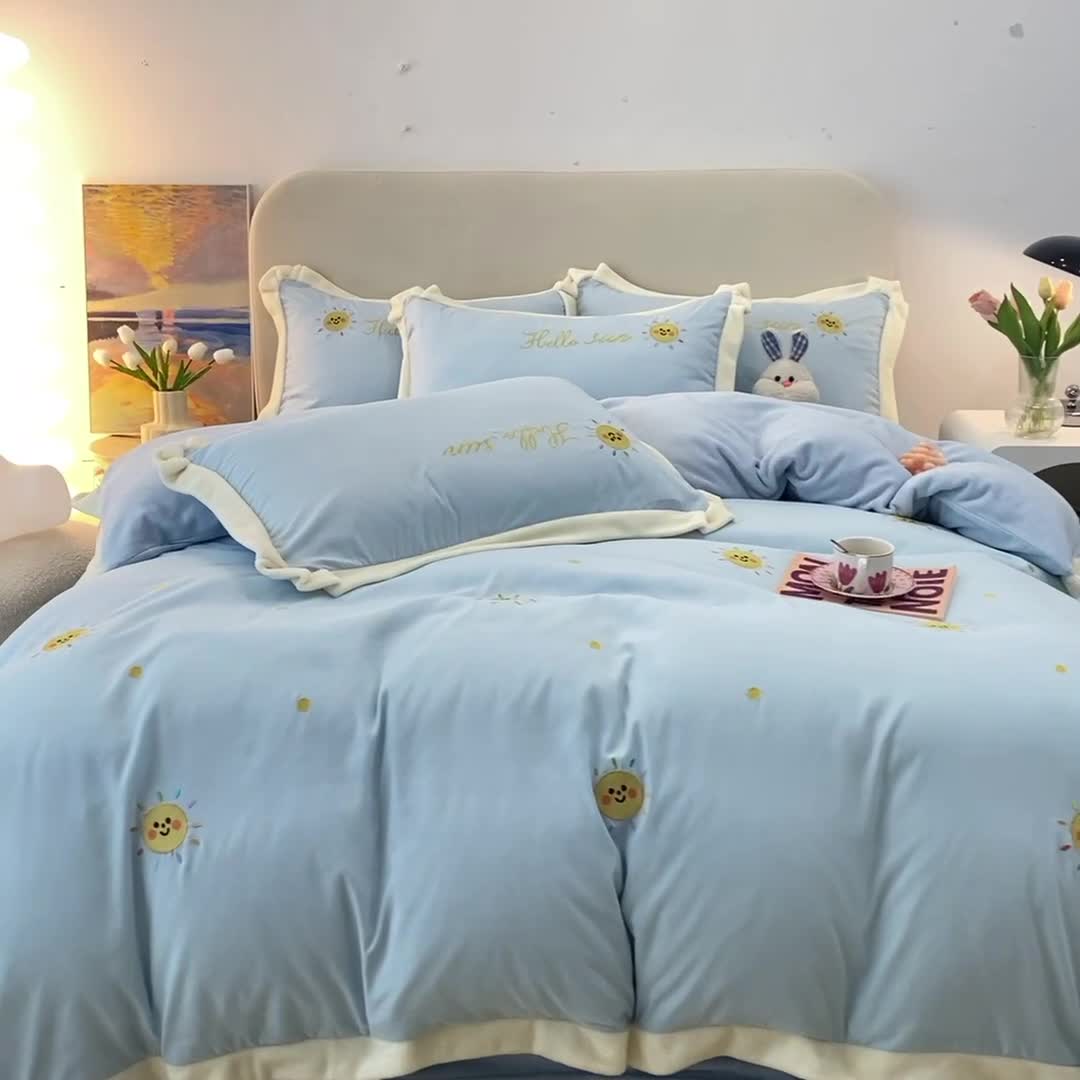 91家纺网 家纺一手货源 找家纺 眠帛家居 2022新款水洗棉拼牛奶绒绣花四件套 小太阳-奶油兰