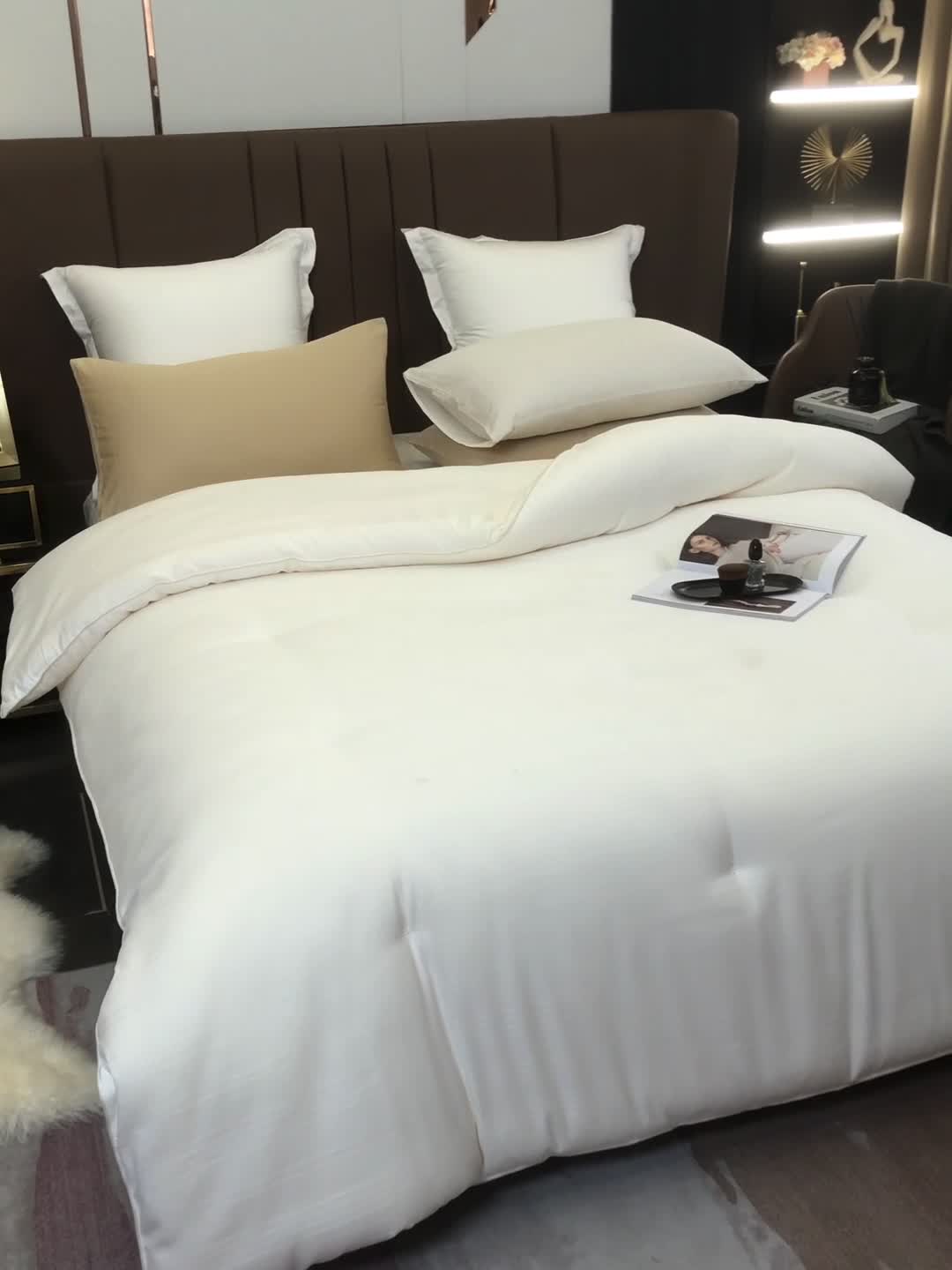 91家纺网 家纺一手货源 找家纺 被靠被 2023新款桑蚕丝大豆纤维被系列 白色