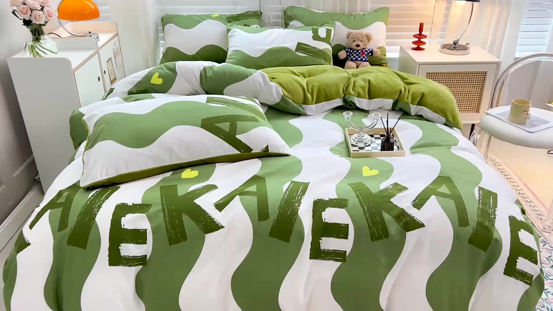 91家纺网 家纺一手货源 找家纺 金丝鸟 2022全棉印花加牛奶绒四件套 卡拉文