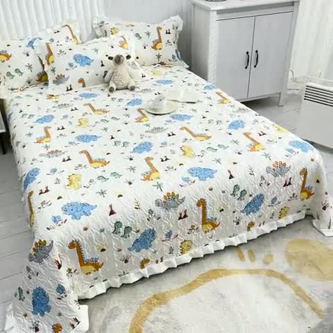 91家纺网 家纺一手货源 找家纺 绵庭 2022新款全棉花边款床盖三件套 恐龙仔仔