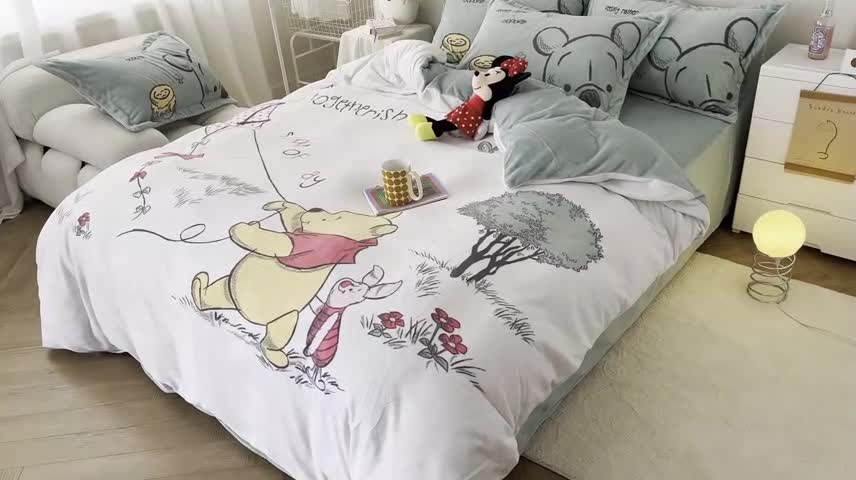 91家纺网 家纺一手货源 找家纺 杜先生 2023新款高克重牛奶绒印花四件套 塔塔熊