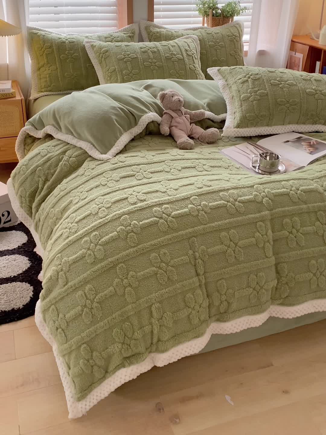 91家纺网 家纺一手货源 找家纺 蜜柚2024新款四叶草系列提花塔芙绒四件套四件套四叶草-果绿