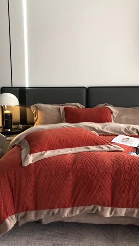 91家纺网 家纺一手货源 找家纺 宜代光年 2023新款230克牛奶绒麦穗水瓶花系列四件套 水平花-橙