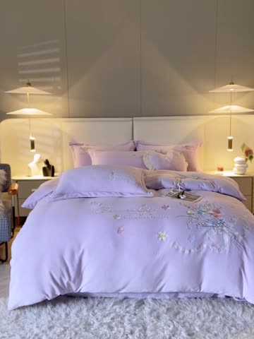 91家纺网 家纺一手货源 找家纺 宅家居 2023新款蒂娜系列加厚牛奶绒刺绣四件套 蒂娜-浅紫