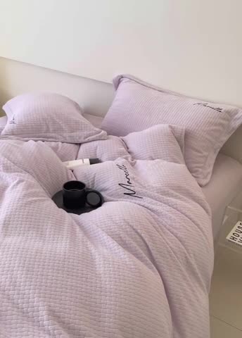 91家纺网 家纺一手货源 找家纺 潘朵拉 2022新款编织刺绣牛奶绒四件套 编织紫