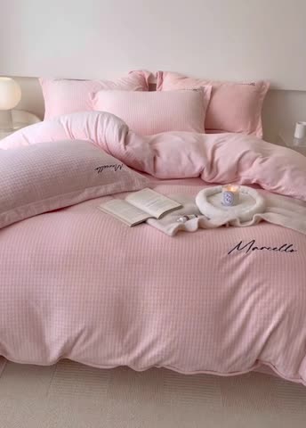 91家纺网 家纺一手货源 找家纺 潘朵拉 2022新款编织刺绣牛奶绒四件套 编织玉