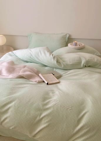 91家纺网 家纺一手货源 找家纺 潘朵拉 2022新款编织刺绣牛奶绒四件套 编织绿