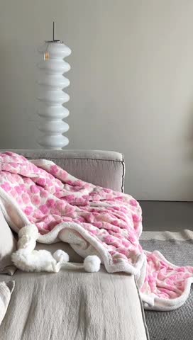 91家纺网 家纺一手货源 找家纺 （总）圆岛 2022新款ins风混搭牛奶绒枕套单品 风格二