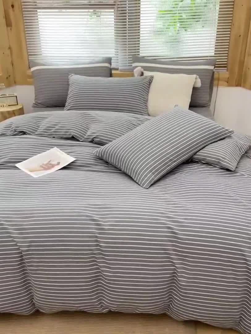 91家纺网 家纺一手货源 找家纺 柠萌家居 2022新款全棉色织水洗棉无印风四件套 深灰细条