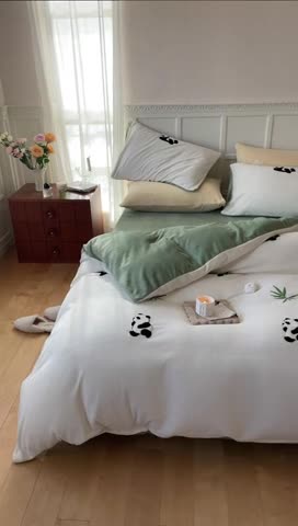 91家纺网 家纺一手货源 找家纺 时年 2022新款牛奶绒毛巾绣四件套 熊猫嘟嘟