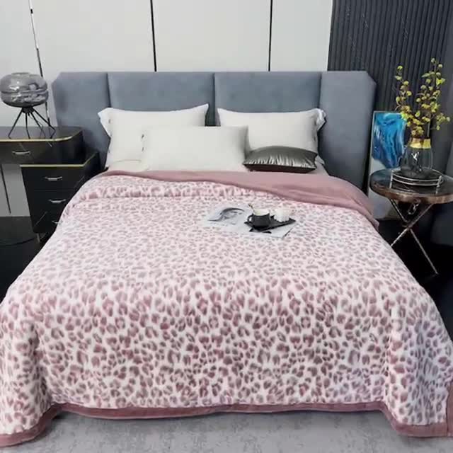 91家纺网 家纺一手货源 找家纺 凯轩毛毛毯毯子 仿皮草轻奢花貂毛毯毯子 激情