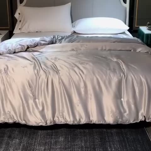 91家纺网 家纺一手货源 找家纺 畅畅 2022新款莫代尔贡缎提花桑蚕丝夏被春秋被冬被被芯 灰色