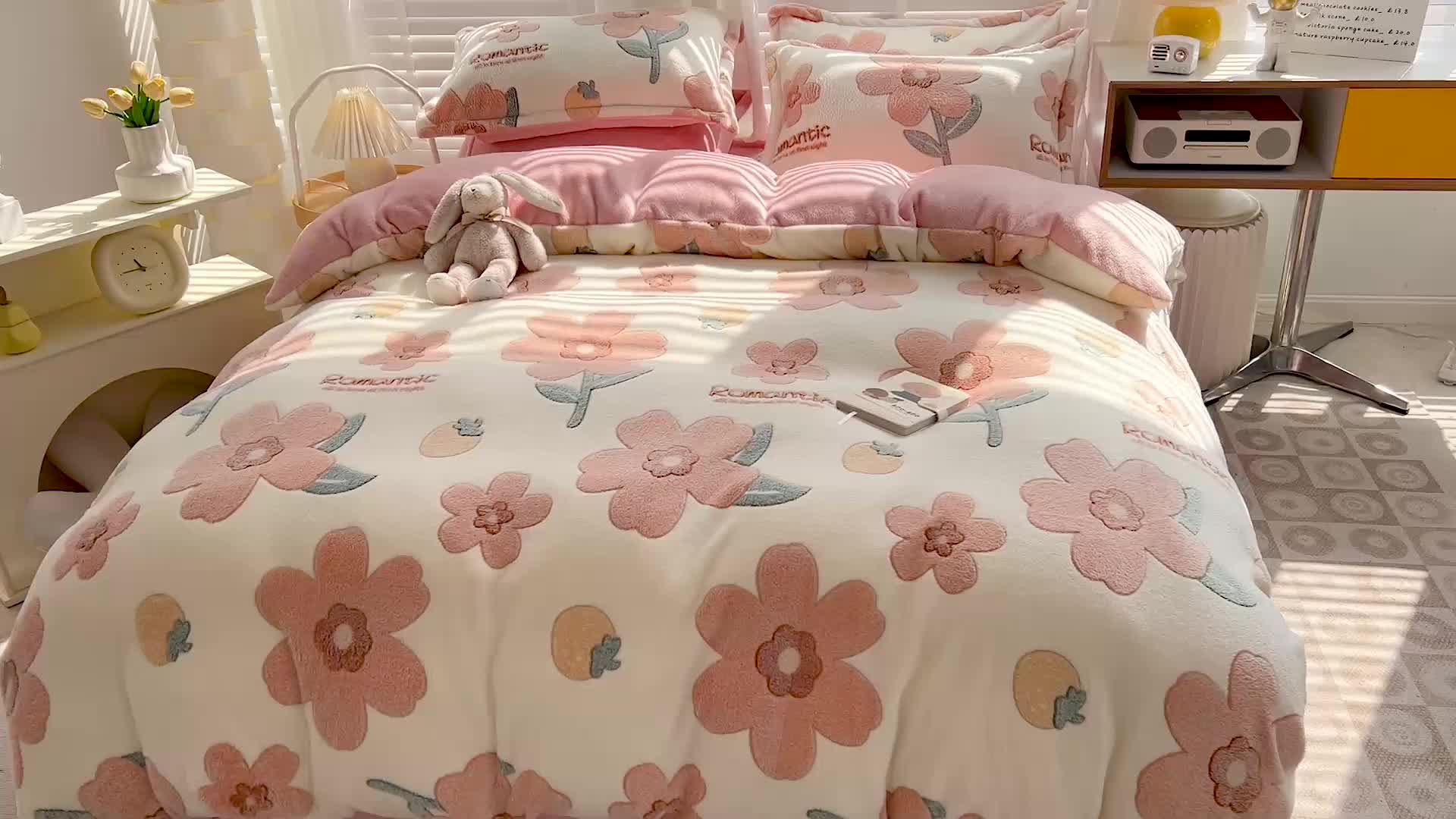 91家纺网 家纺一手货源 找家纺 青竹苑2022雪花绒加牛奶绒5D立体雕花绒四件套 繁花