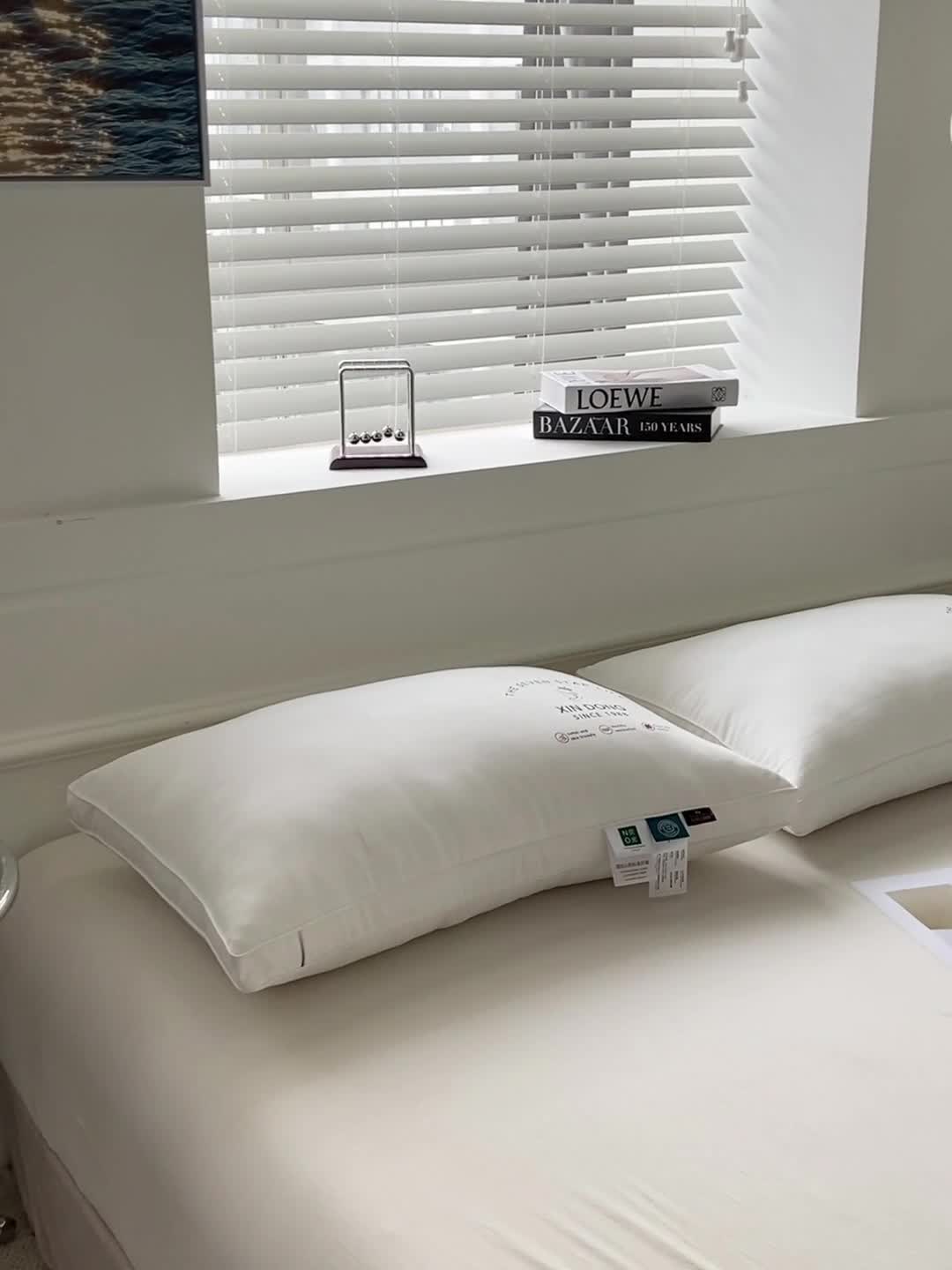 91家纺网 家纺一手货源 找家纺 伊被源 2022新款100s安睡羽丝绒枕头枕芯 48*74cm/个双边高枕