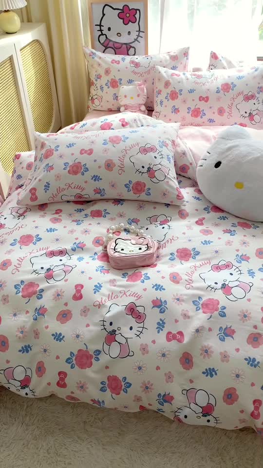 91家纺网 家纺一手货源 找家纺 朵希曼2025新款全棉三丽鸥卡通印花系列四件套 花花凯蒂