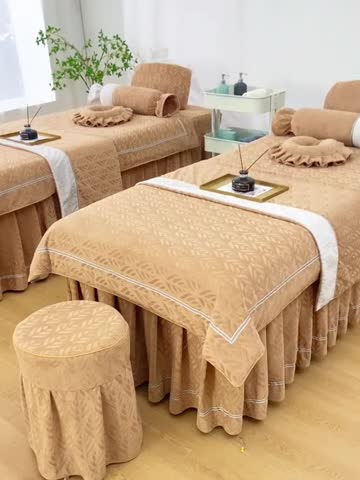 91家纺网 家纺一手货源 找家纺 莉人坊 2023时尚典雅裙摆3D压花德绒美容床罩 时尚典雅-驼色德绒