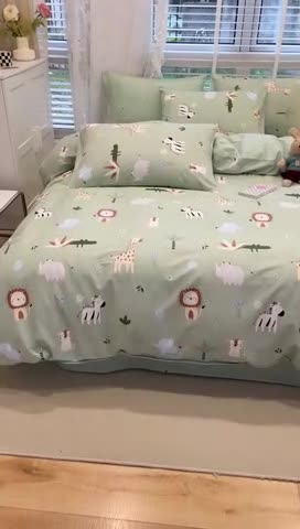 91家纺网 家纺一手货源 找家纺 晨希2023年新款全棉卡通印花简约款多规格四件套  嘉年华