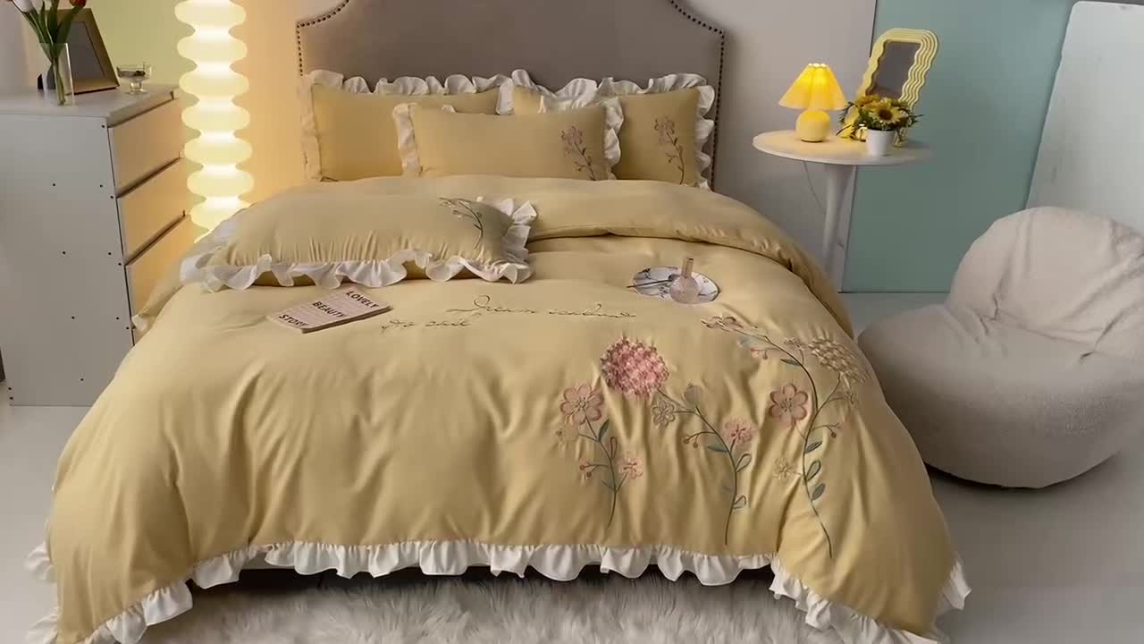 91家纺网 家纺一手货源 找家纺 富盛 2024新款水洗亲肤棉刺绣四件套公主风四件套 幸运花—黄