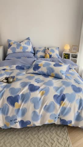 91家纺网 家纺一手货源 找家纺 简宜家居 2023新款小清新卡通纯棉全棉斜纹四件套 蓝色心愿