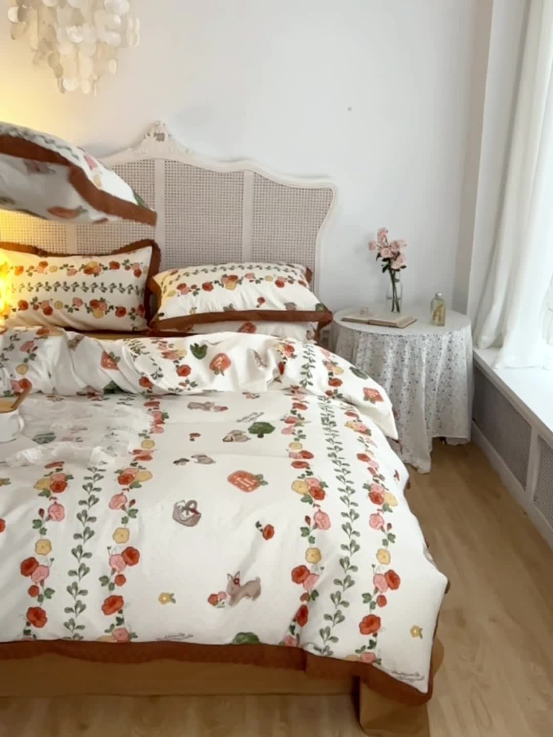 91家纺网 家纺一手货源 找家纺 蓝邻 2023新款复古小清晰花边四件套风格一 精灵乐园