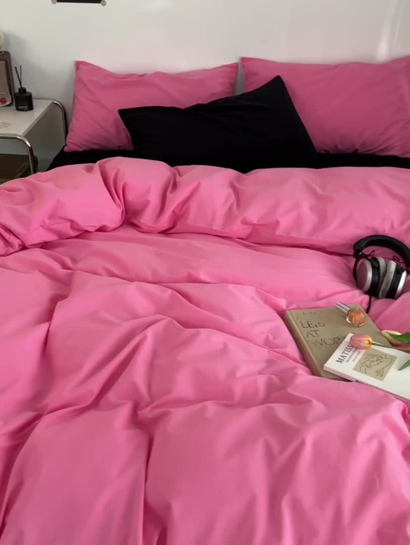 91家纺网 家纺一手货源 找家纺 艾沁 新款32支全棉水洗棉混搭四件套 蔷薇粉+黑