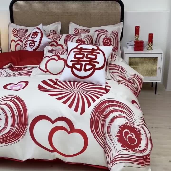 91家纺网 家纺一手货源 找家纺 啊雅家居 2025新款大红婚庆数码印花床单款床笠款四件套 心爱