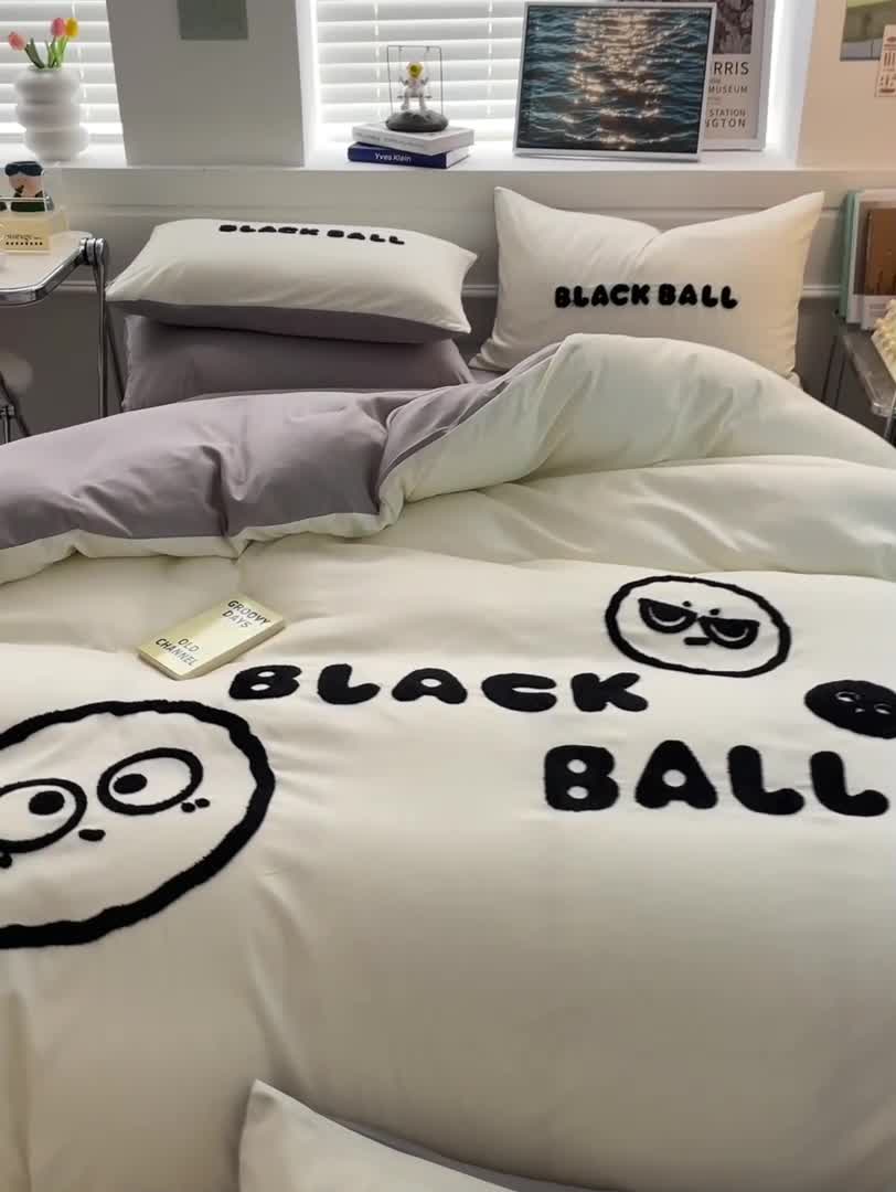 91家纺网 家纺一手货源 找家纺 眠帛家纺 2023新款水洗棉毛巾绣四件套煤球系列 煤球浅灰