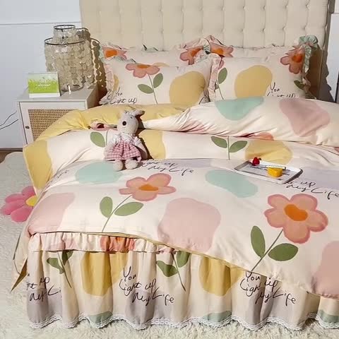 91家纺网 家纺一手货源 找家纺 美达2025全棉蕾丝小花边半夹棉床裙四件套 悠若花园