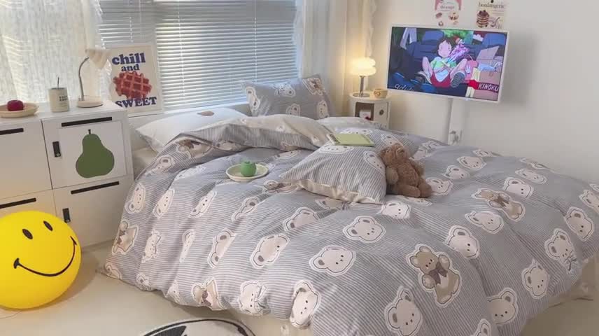 91家纺网 家纺一手货源 找家纺 昔可 2023新款全棉卡通系列四件套 蝴蝶结领熊