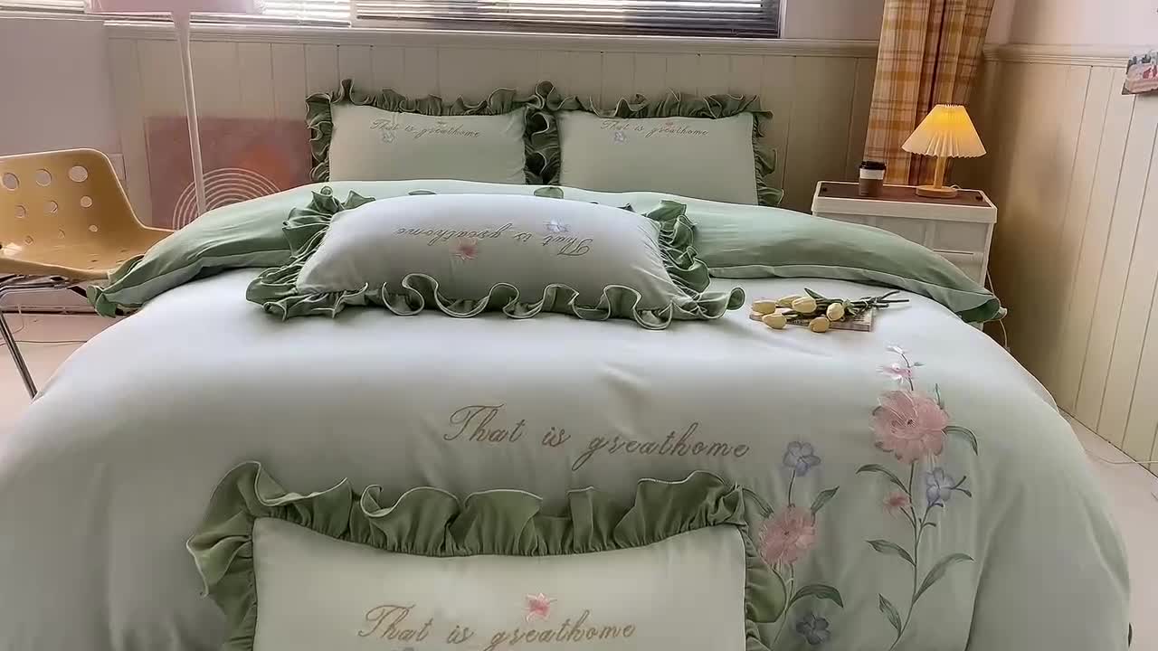 91家纺网 家纺一手货源 找家纺 富盛 2024新款水洗亲肤棉刺绣四件套公主风四件套-春暖花开 浅绿+深绿