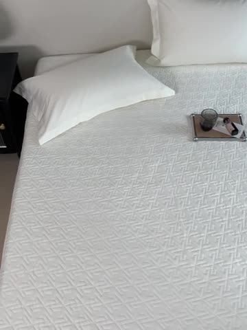 91家纺网 家纺一手货源 找家纺 小米笠 2023新款100支长绒棉夹棉抗菌床笠夹棉床笠四件套款纯色轻奢 米立方-白