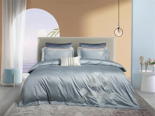 91家纺网 家纺一手货源 找家纺 爱情故事 2025新款居家140支轻奢贡缎长绒棉刺绣四件套 满园-蓝