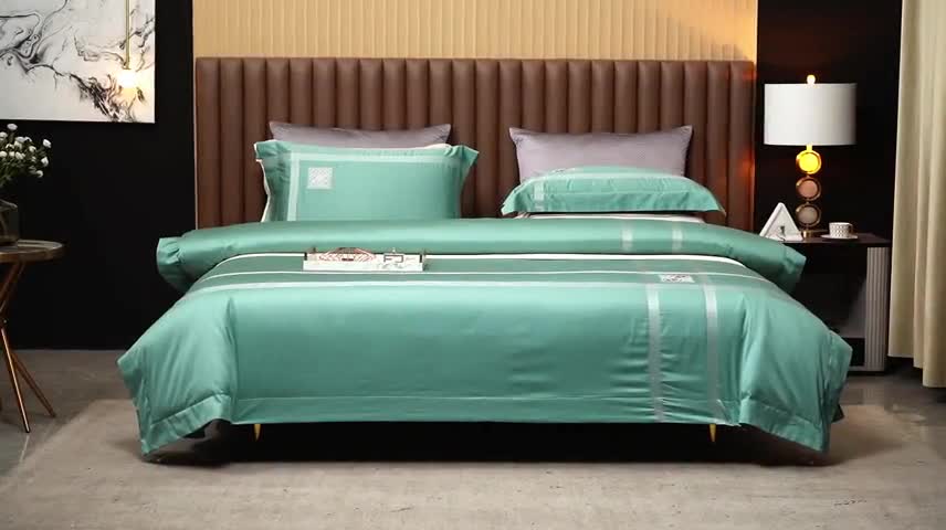 91家纺网 家纺一手货源 找家纺 爱情故事 2025新款居家140支轻奢贡缎长绒棉刺绣四件套 初若-绿