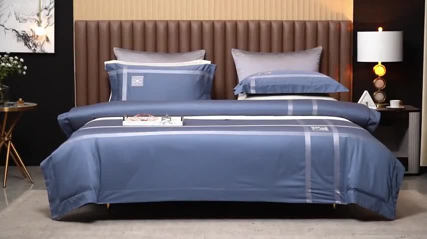 91家纺网 家纺一手货源 找家纺 爱情故事 2025新款居家140支轻奢贡缎长绒棉刺绣四件套 初若-蓝