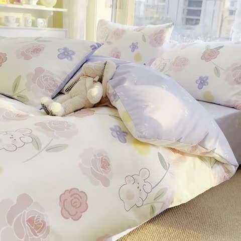 91家纺网 家纺一手货源 找家纺 沐辰 2023新款13372全棉印花四件套-萌趣系列 春日浪漫