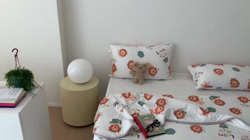 91家纺网 家纺一手货源 找家纺 星期八 2023新款卡通针织棉大豆夏被 小狮子