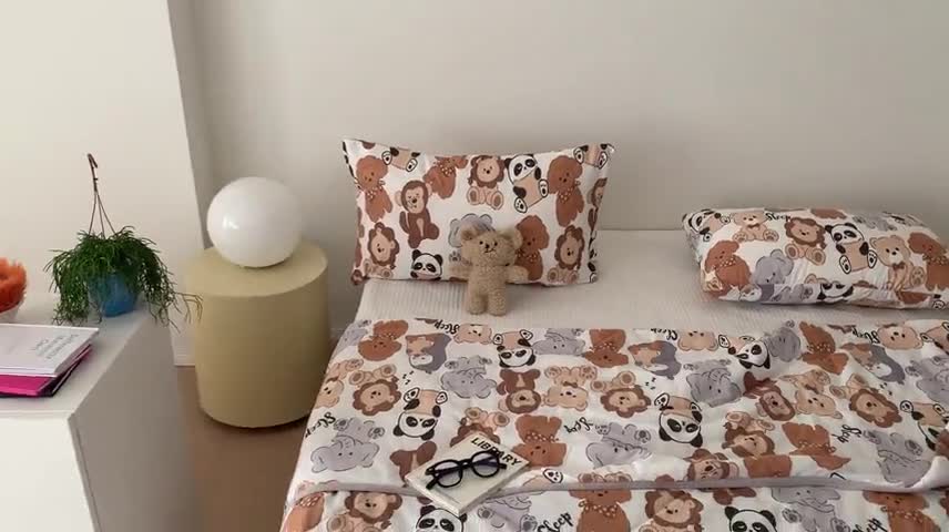 91家纺网 家纺一手货源 找家纺 星期八 2023新款卡通针织棉大豆夏被 动物世界