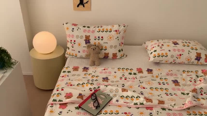 91家纺网 家纺一手货源 找家纺 星期八 2023新款卡通针织棉大豆夏被 丛林小熊