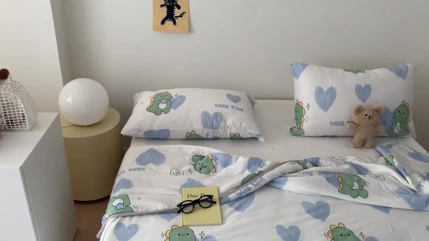 91家纺网 家纺一手货源 找家纺 星期八 2023新款卡通针织棉大豆夏被 郁金香