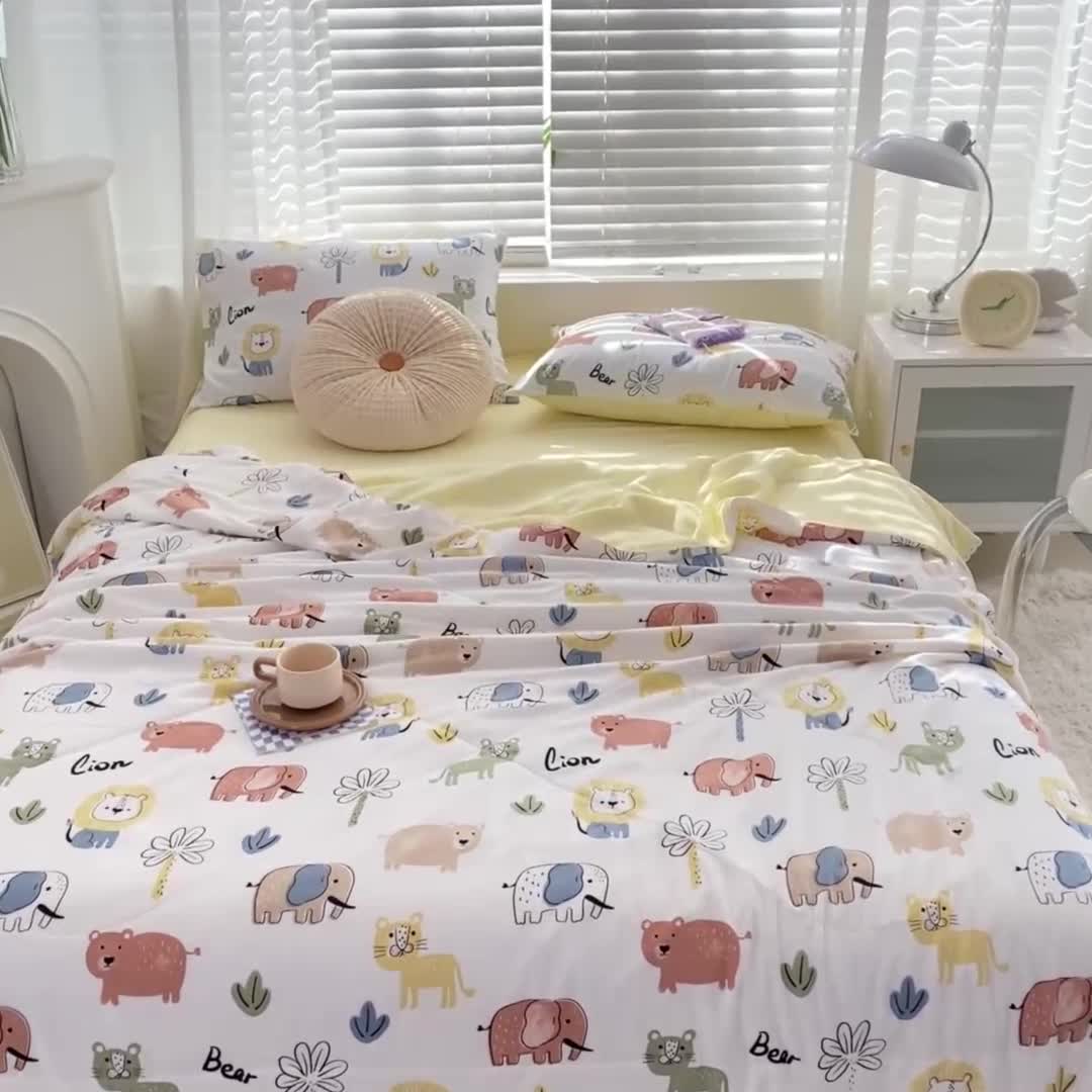 91家纺网 家纺一手货源 找家纺 羋多 2024新款小清新花边水洗棉夏被夏被四件套动物乐园