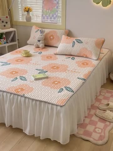 91家纺网 家纺一手货源 找家纺 金爱家 2023新款凉感丝乳胶软凉席床裙款三件套 橘子花朵