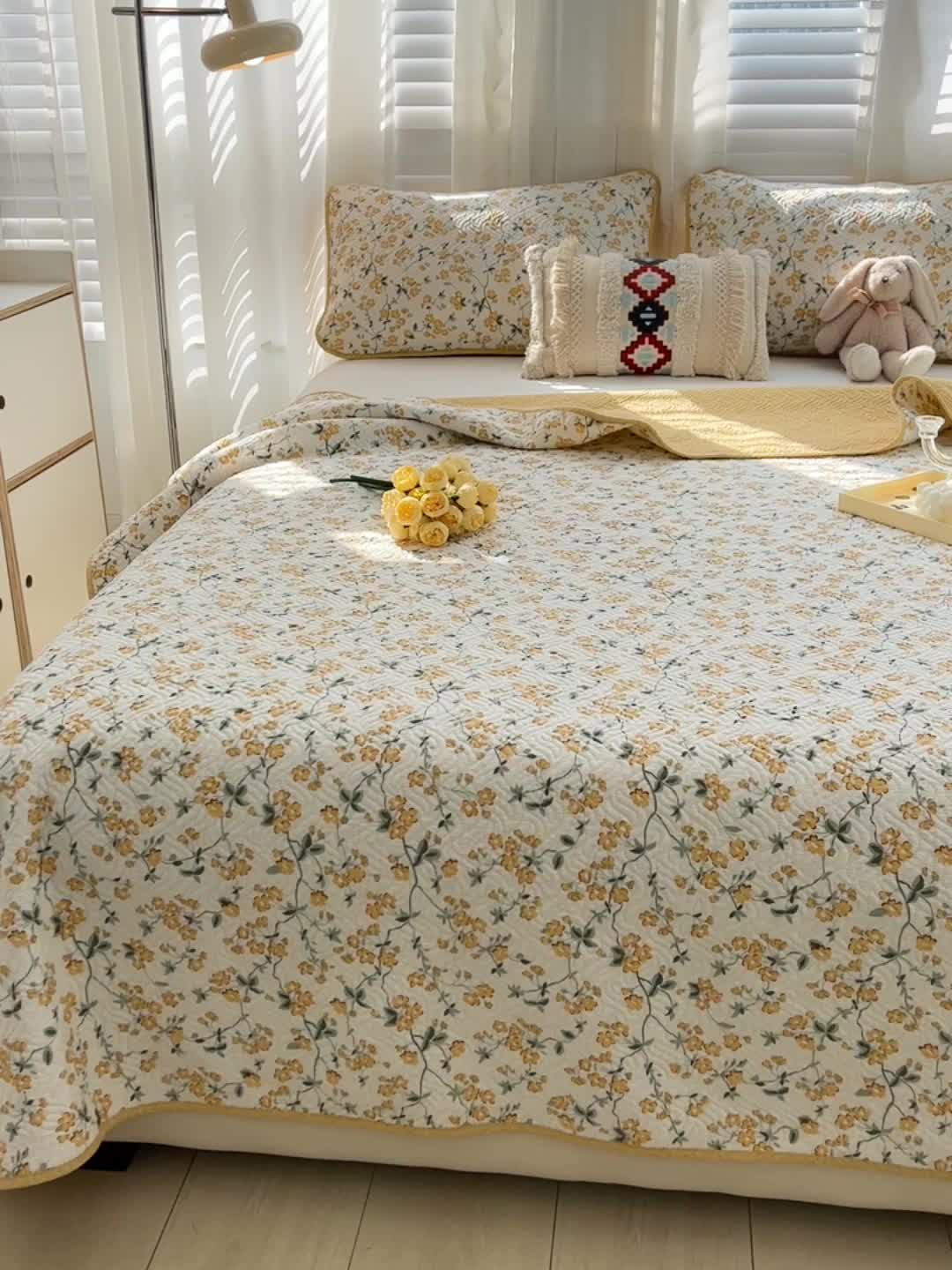 91家纺网 家纺一手货源 找家纺 沐纯家居 2023春夏新品40S全棉12868水洗印花床盖 春晓