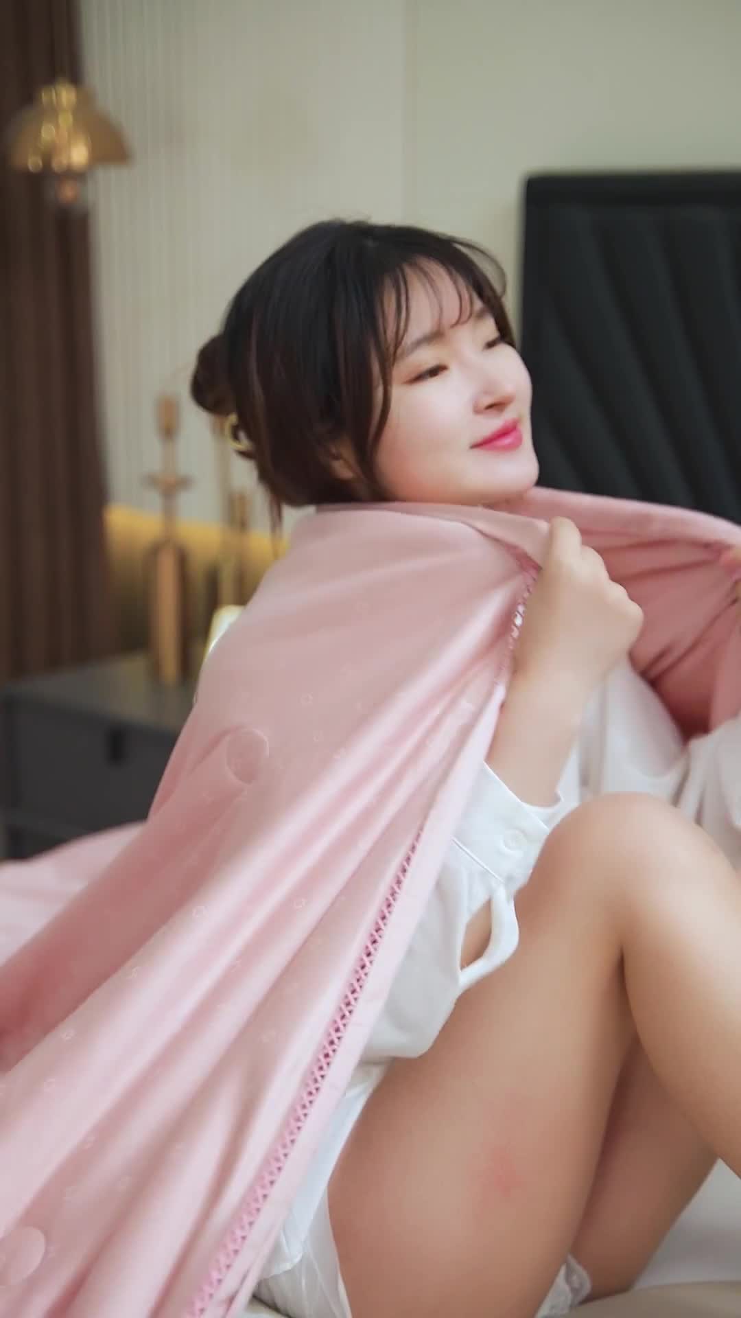 91家纺网 家纺一手货源 找家纺 伊被源 2023新款40支木本提花蚕蛹蛋白夏被-路易斯 路易斯 豆沙红