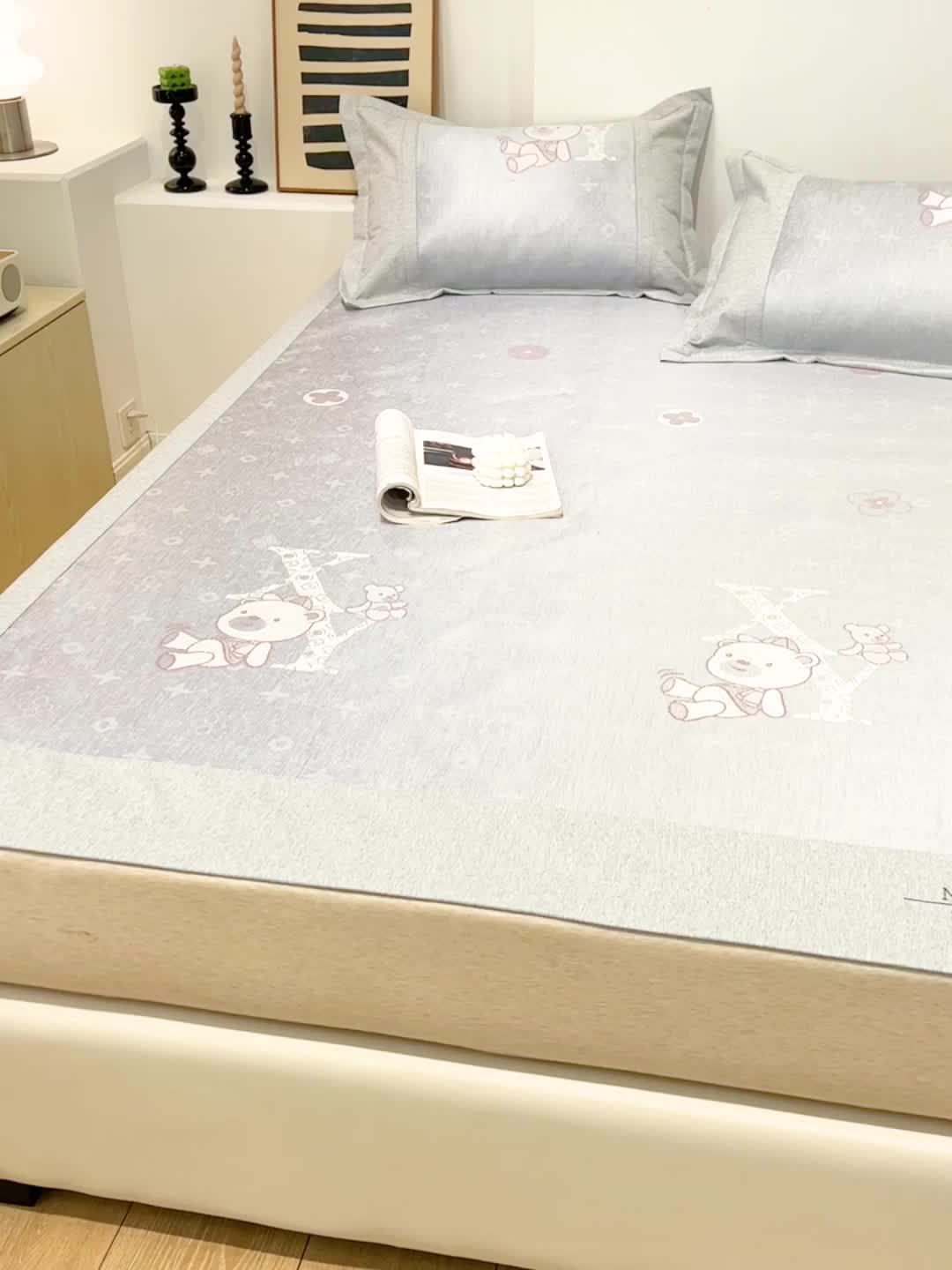 91家纺网 家纺一手货源 找家纺 2023澳梵植物抗菌冰丝凉席三件套软席 简约-水蓝