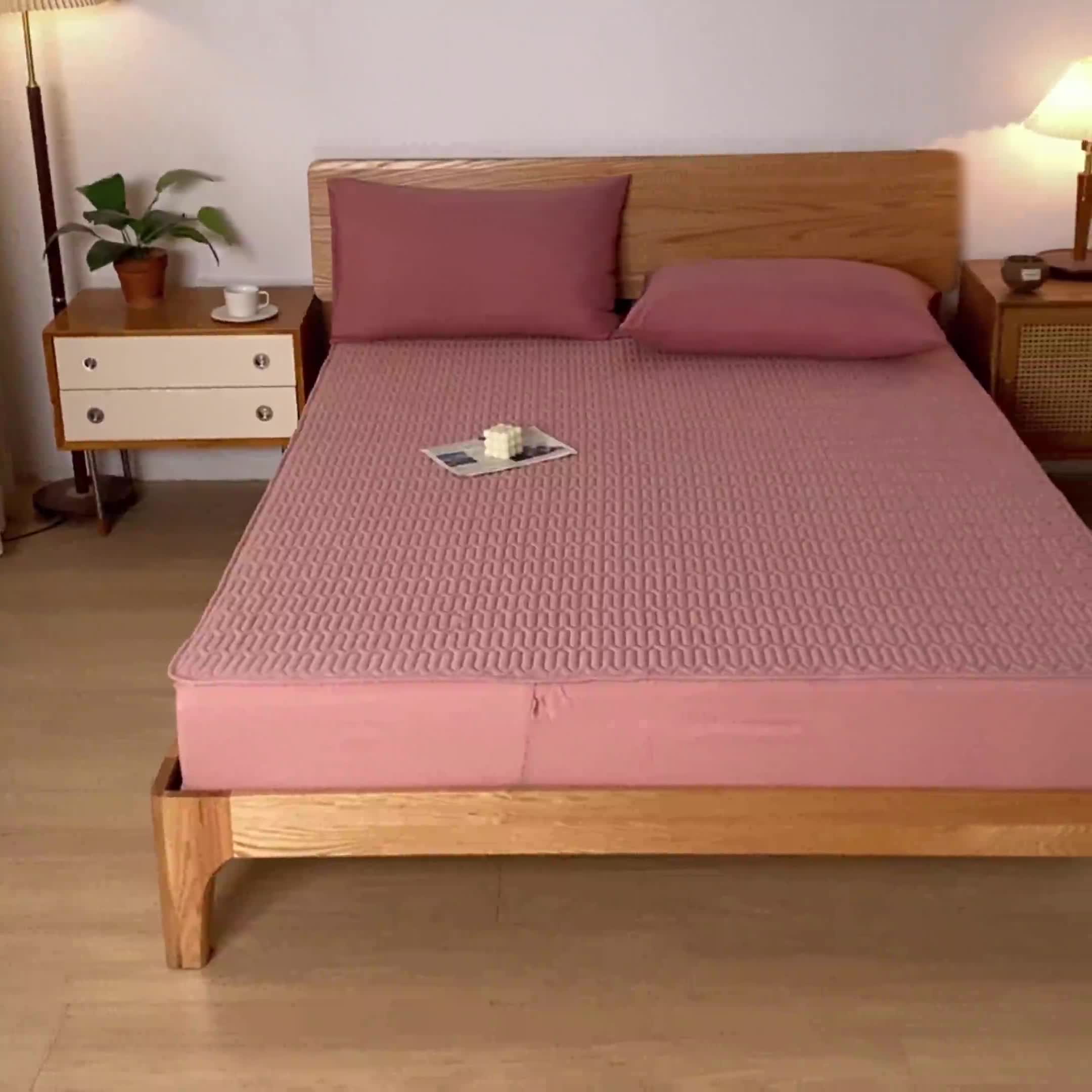 91家纺网 家纺一手货源 找家纺 鑫钰 2023新款经典款防水床笠 金典款-豆沙