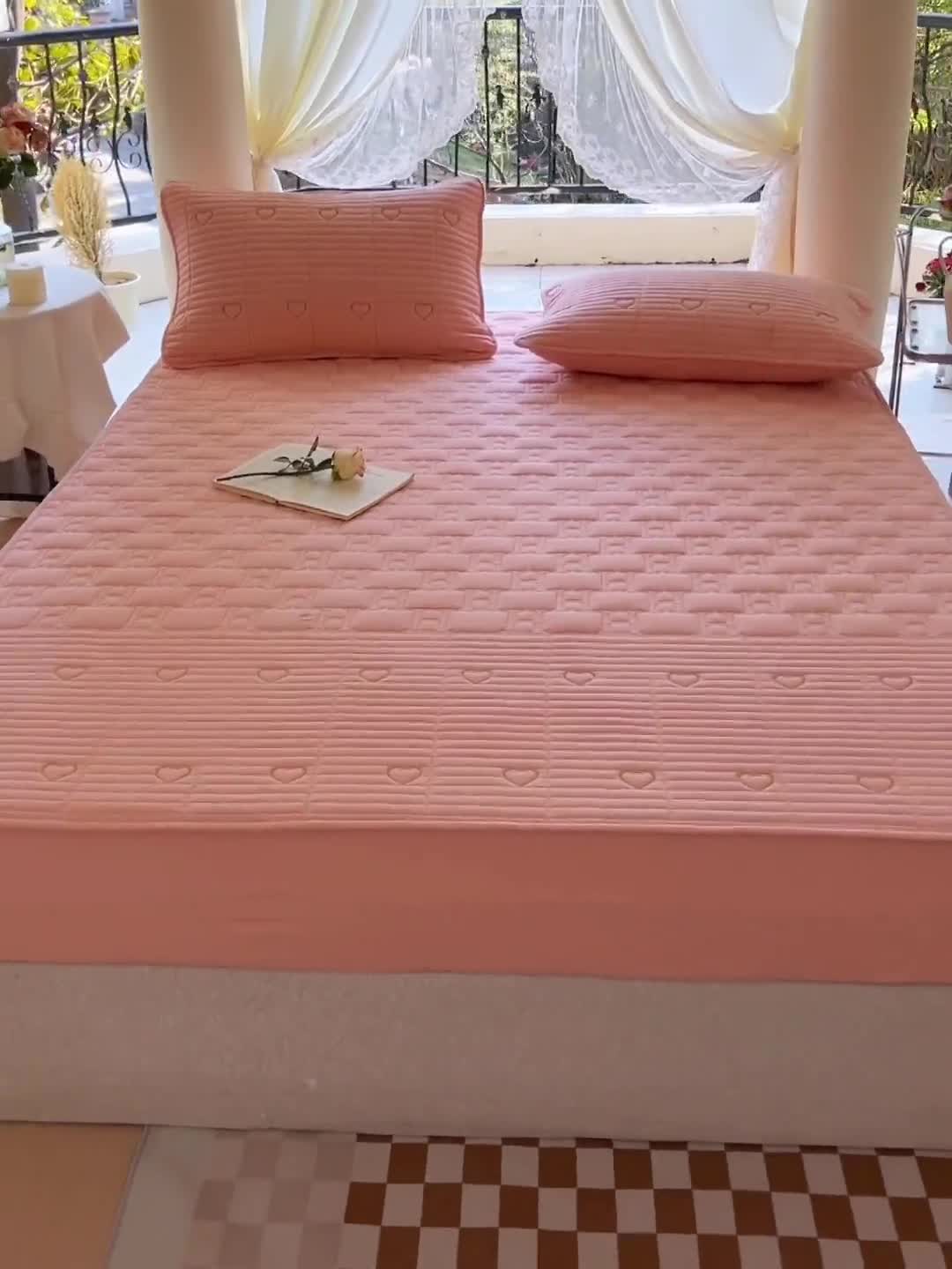 91家纺网 家纺一手货源 找家纺 尊康家纺（原磊科） 2024新款全棉色织夹棉床笠心相印系列 心相印-粉玉