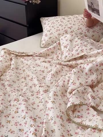 91家纺网 家纺一手货源 找家纺 洋铭区  2023双层纱夏被 小粉花