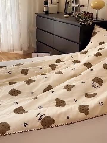 91家纺网 家纺一手货源 找家纺 洋铭区  2023双层纱夏被 小棕熊