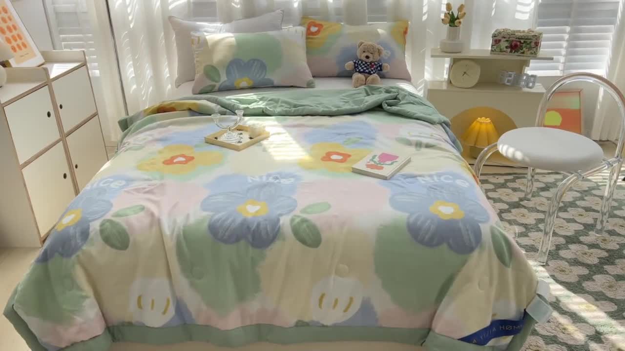 91家纺网 家纺一手货源 找家纺 星巴K 2023新款洛卡棉美棉印花夏被亲肤手包边夏被 炫彩